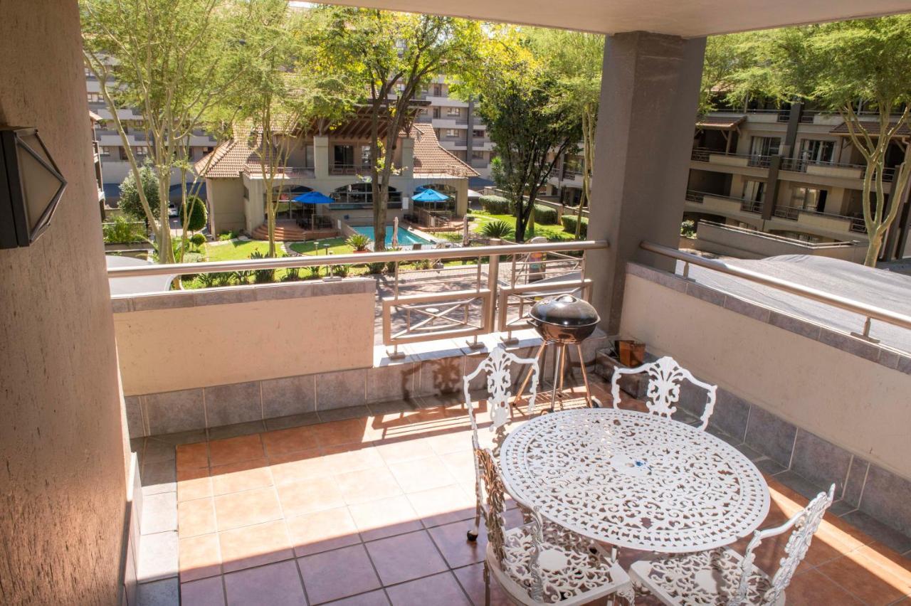 Grayston Exec Apartments Joanesburgo Exterior foto