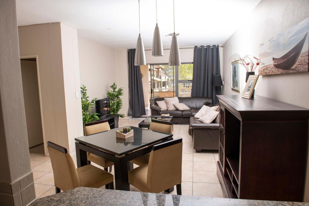 Grayston Exec Apartments Joanesburgo Exterior foto