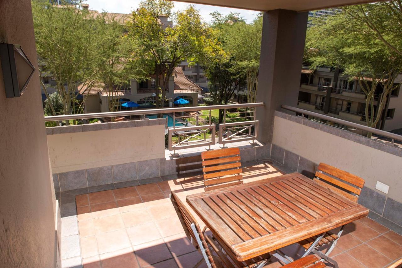 Grayston Exec Apartments Joanesburgo Exterior foto